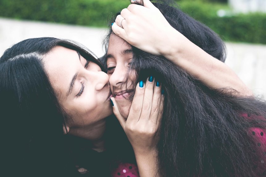 brushing hair causes breakage